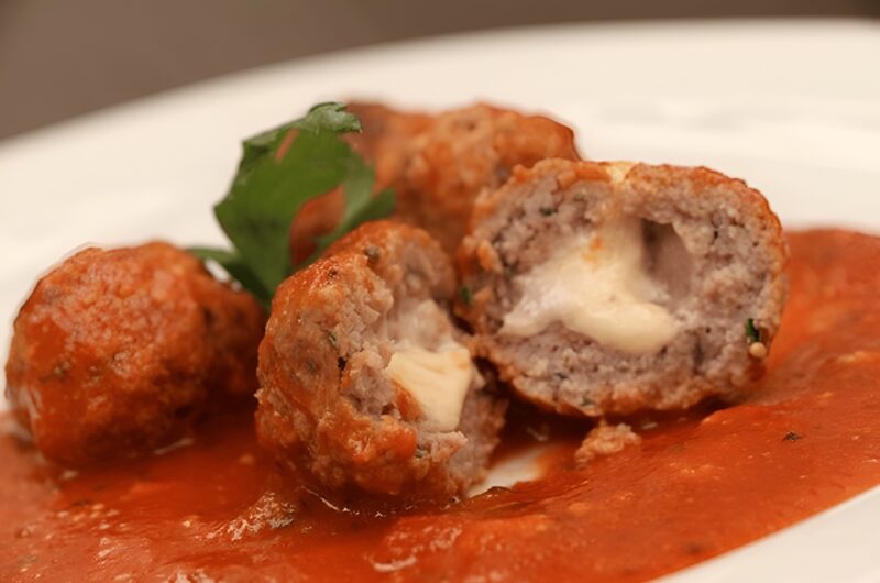 CHEESE STUFFED BUFFALO CHICKEN MEATBALLS