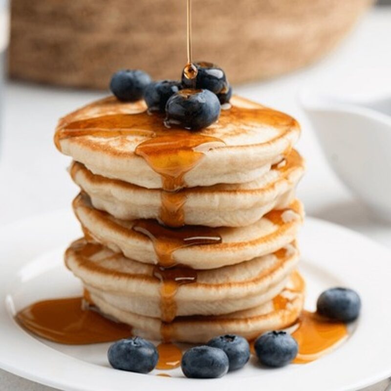 Fluffy Keto Almond Cream Cheese Pancakes 1