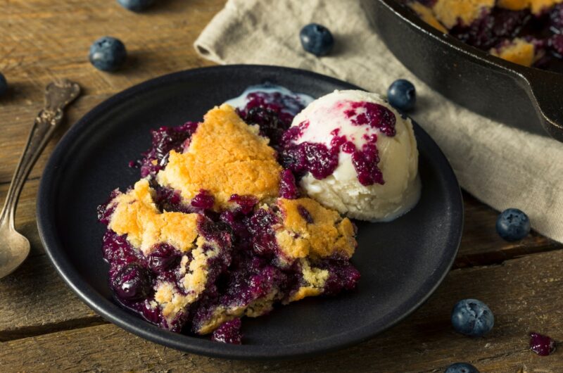 Healthy Low Carb Blueberry Cobbler